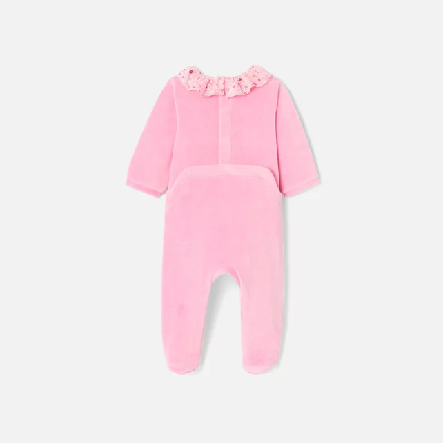 Велурена пижама за бебе момиче