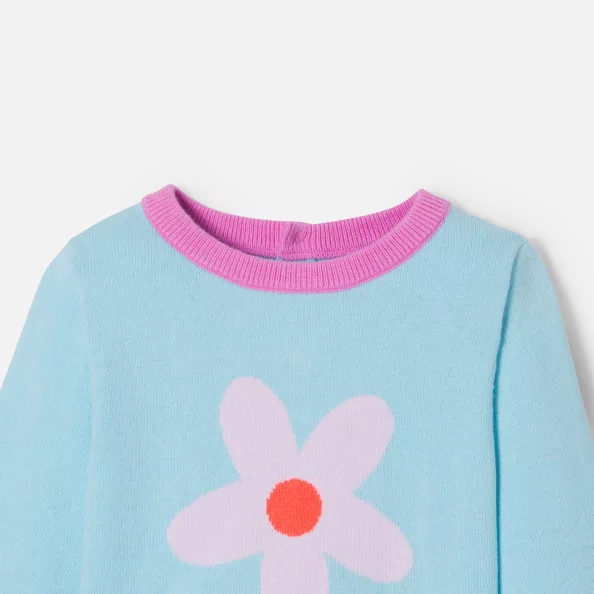 Пуловер с цвете за малко момиче