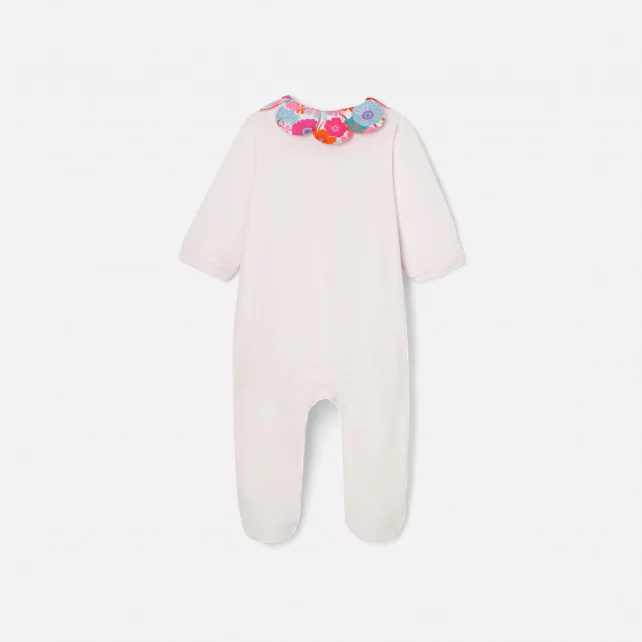 Кадифена пижама за бебе момиче
